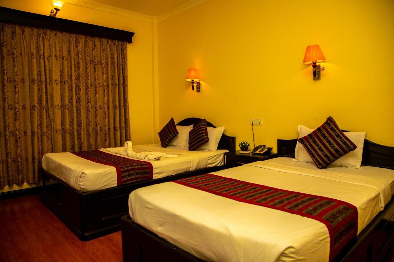 Hotel Bougainvillea Pokhara Kültér fotó