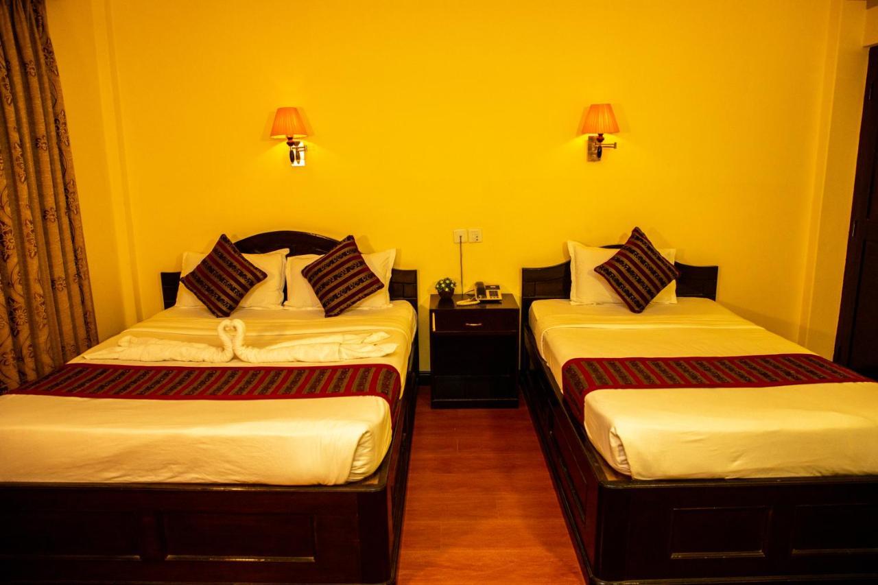 Hotel Bougainvillea Pokhara Kültér fotó