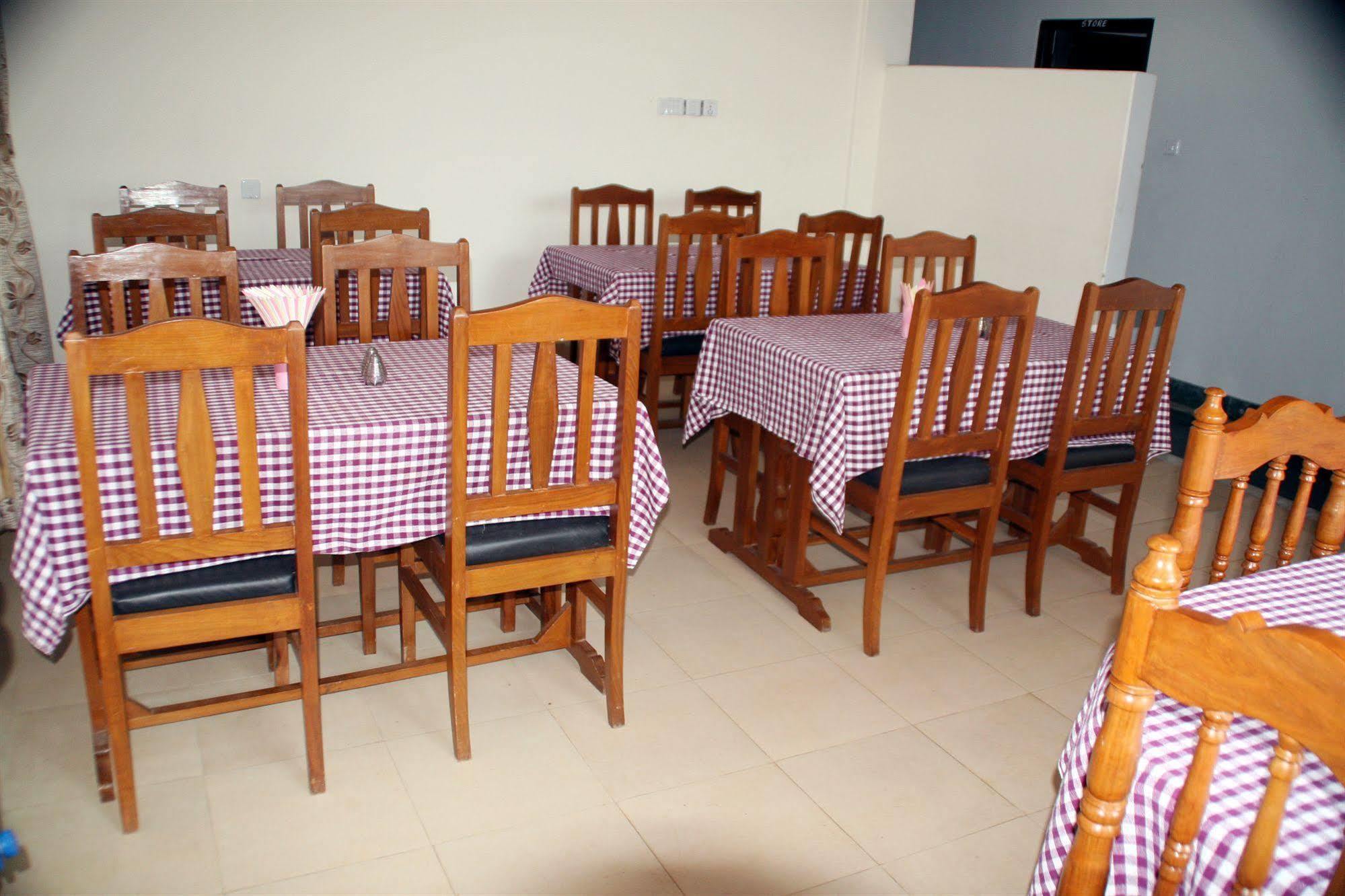 Hotel Bougainvillea Pokhara Kültér fotó